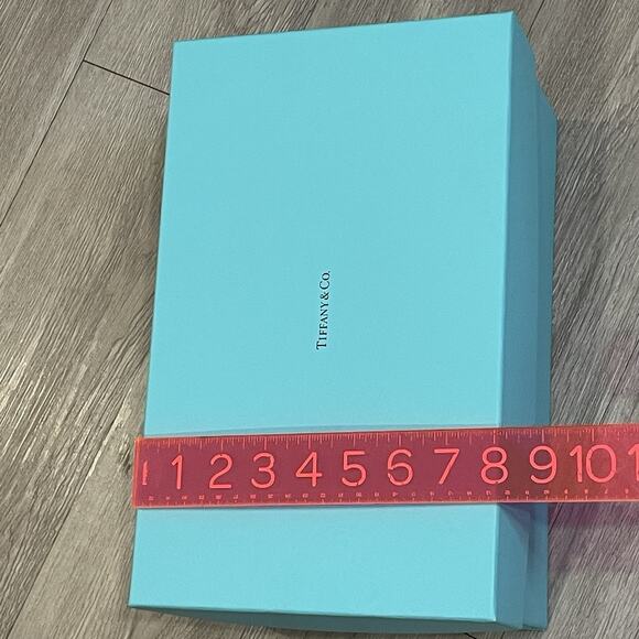 Empty Box Only Tiffany & Co Large Gift Box Storage 13 x 8 x 7 - Picture 6 of 9